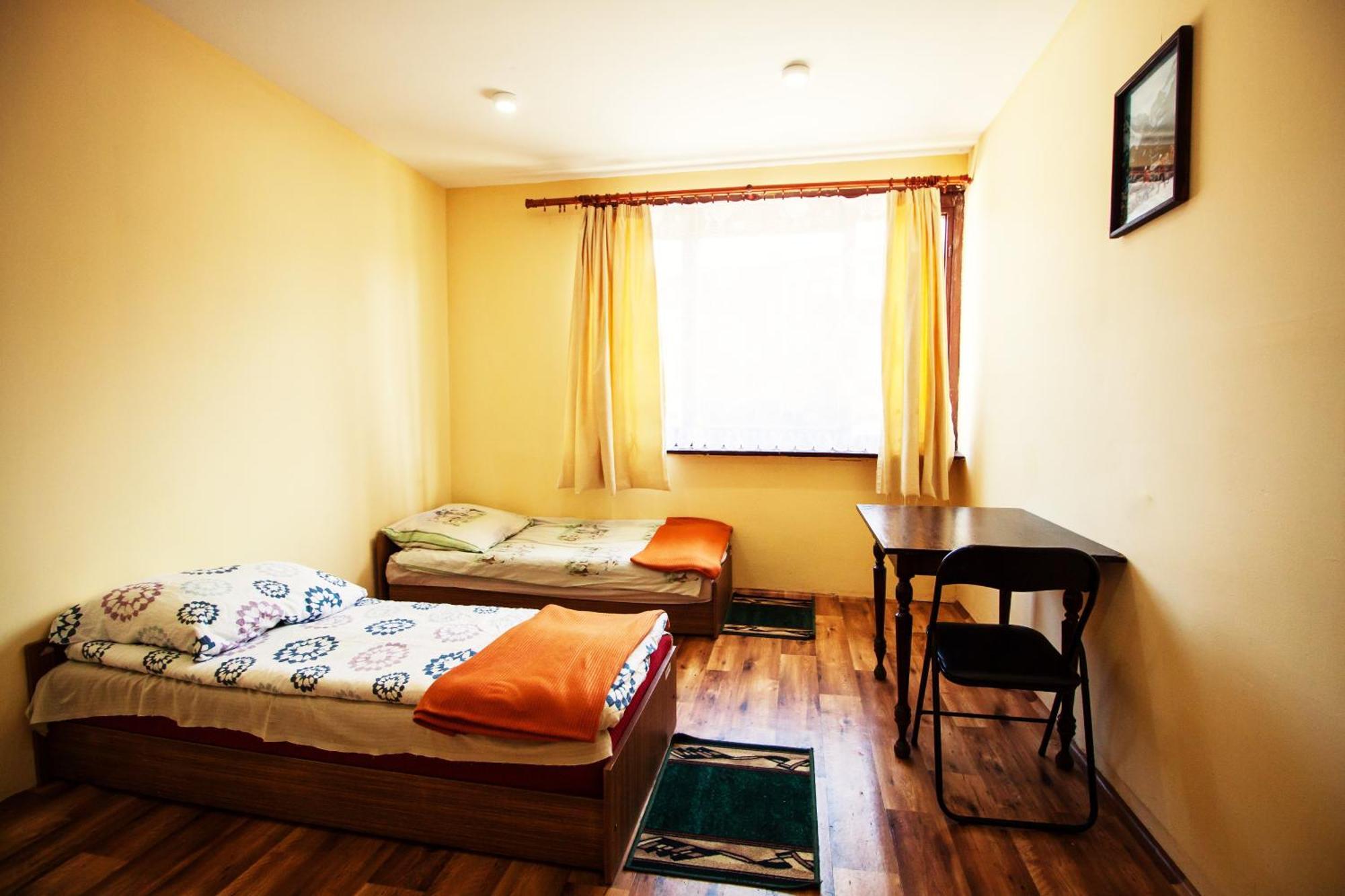 Kremenaros Hostel Ustrzyki Górne Стая снимка