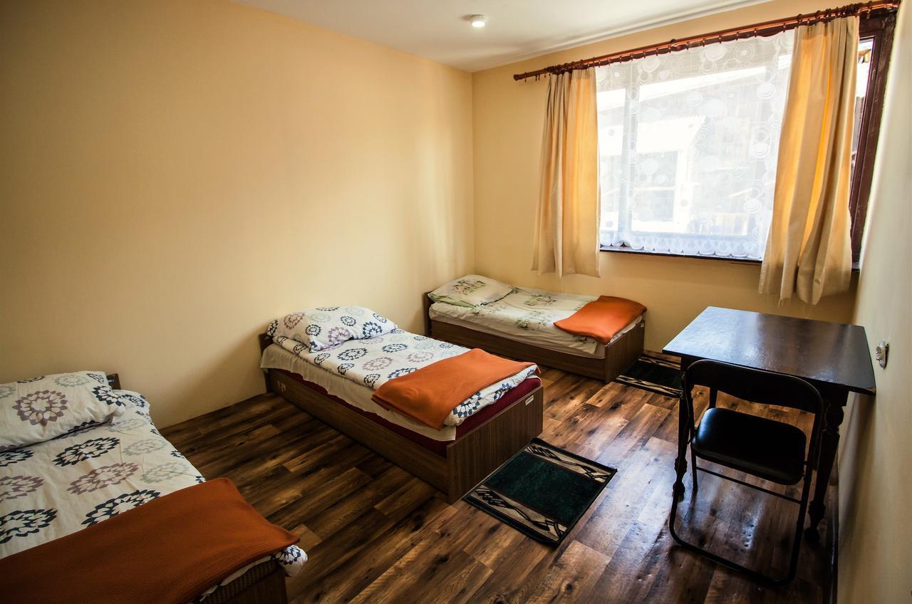 Kremenaros Hostel Ustrzyki Górne Екстериор снимка