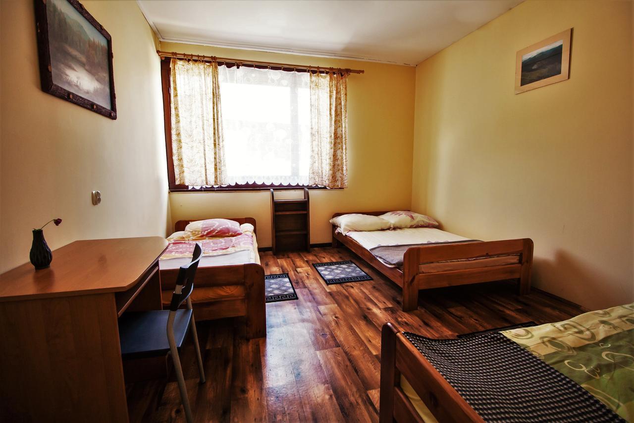 Kremenaros Hostel Ustrzyki Górne Екстериор снимка